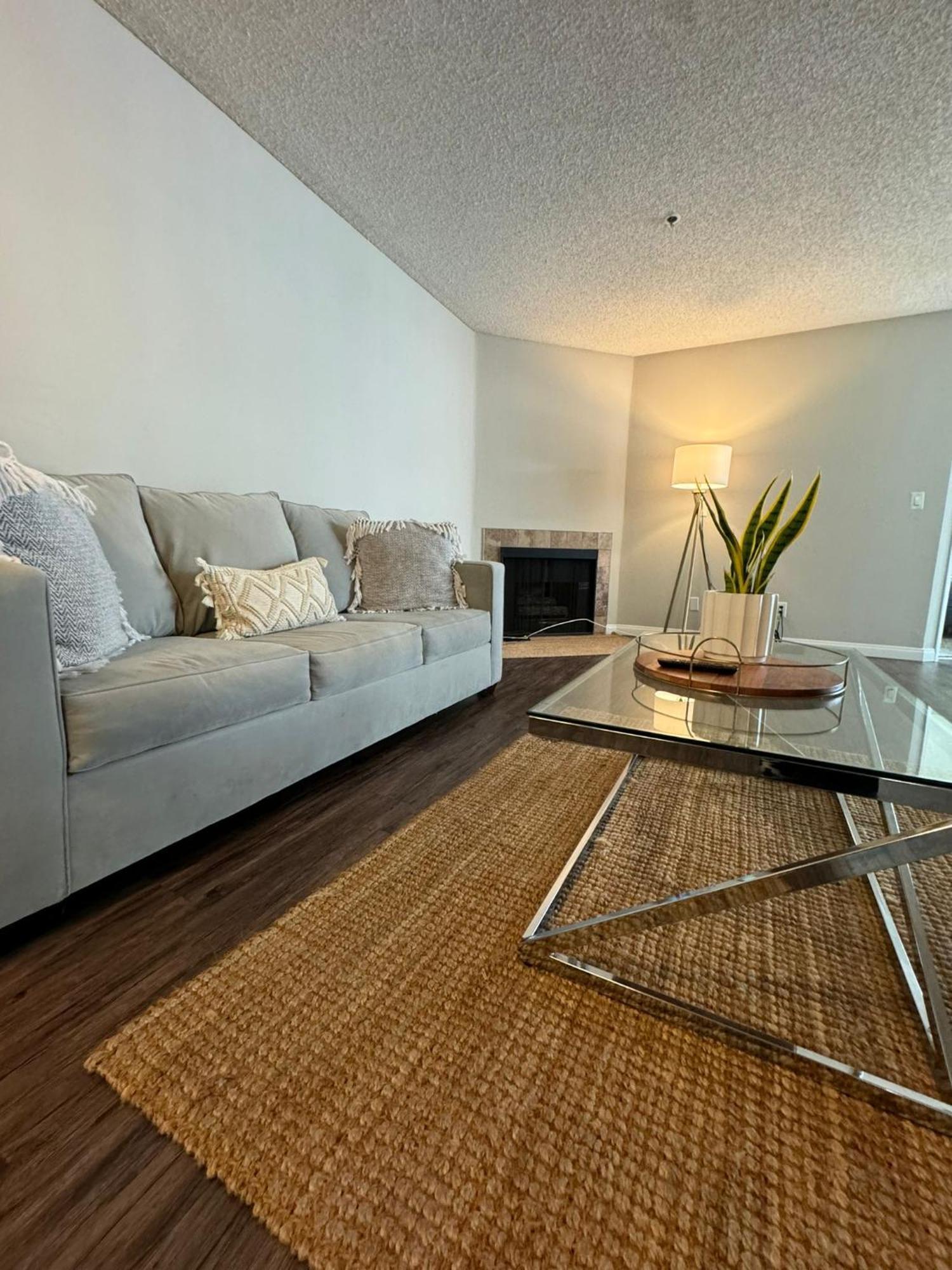 Incredible Two Bedroom Hollywood Apartments Free Parking Los Ángeles Exterior foto